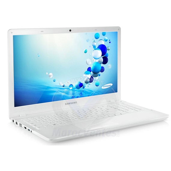 ordinateur portable 15.6" Intel Core i3-3110M (2.4 GHz) 4 Go 750 Go NP370R5E-A01MA